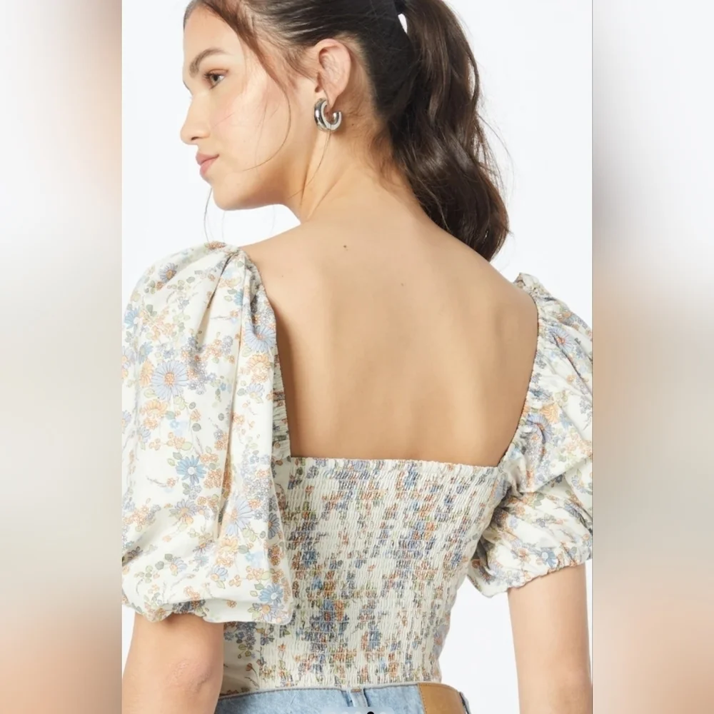 Abercrombie & Fitch Ditsy Floral Lined Puff Ballon Sleeve Crop Top - Size Medium